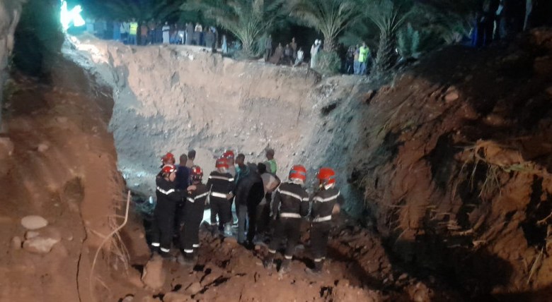 زاكورة: 12 ساعة تحت الانقاض تودي بحياة اربعيني انهار عليه بئر كان بصدد حفره... 1 زاكورة: 12 ساعة تحت الانقاض تودي بحياة اربعيني انهار عليه بئر كان بصدد حفره... - AgadirToday