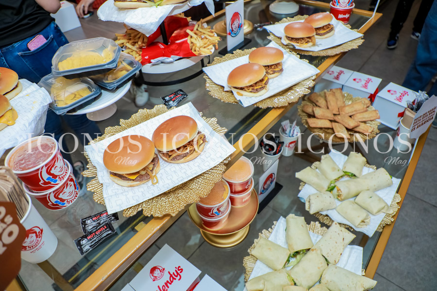 Lanzamiento Crispy Onion Cheeseburger by Wendy's Honduras