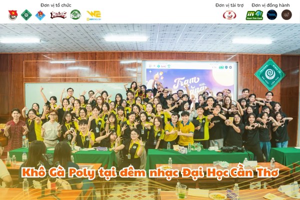 Founder Khô Gà Poly tại "Trạm Trăng" 2025 Đại học Cần Thơ 6 "Hương Vị Gắn Kết" Cho Những Thành Tích Tỏa Sáng