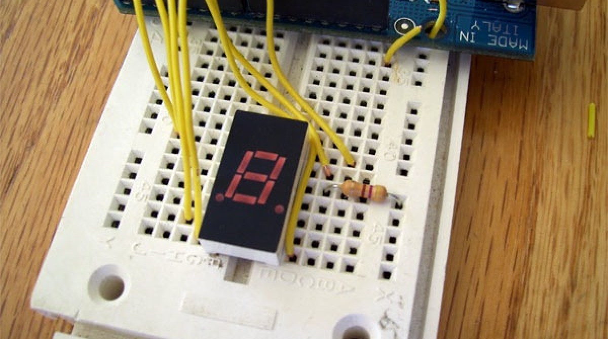 Arduino EMF detector gets numeric Make