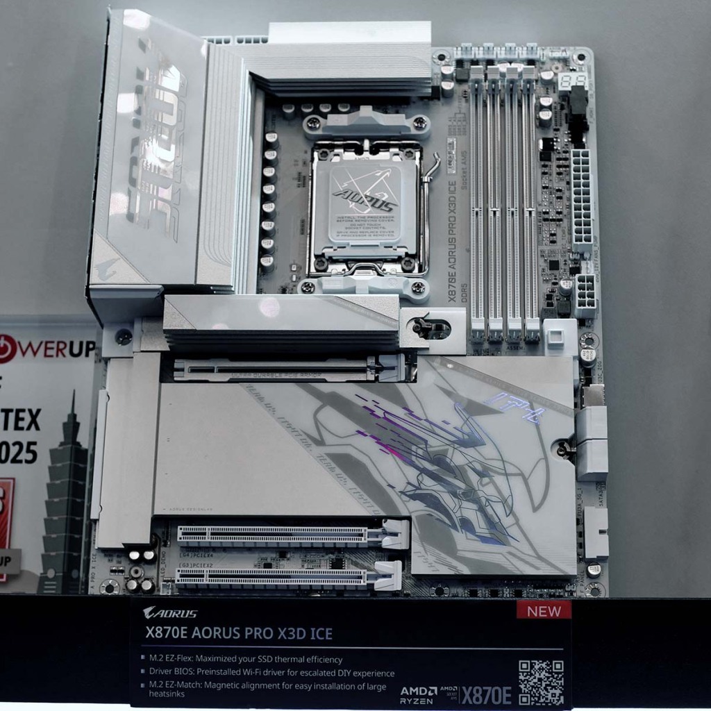 Cartes mères Gigabyte X870E AORUS X3D : tout savoir sur la gamme AM5 boostée à l’IA 15 X870E AORUS PRO X3D ICE 02 computex 2025