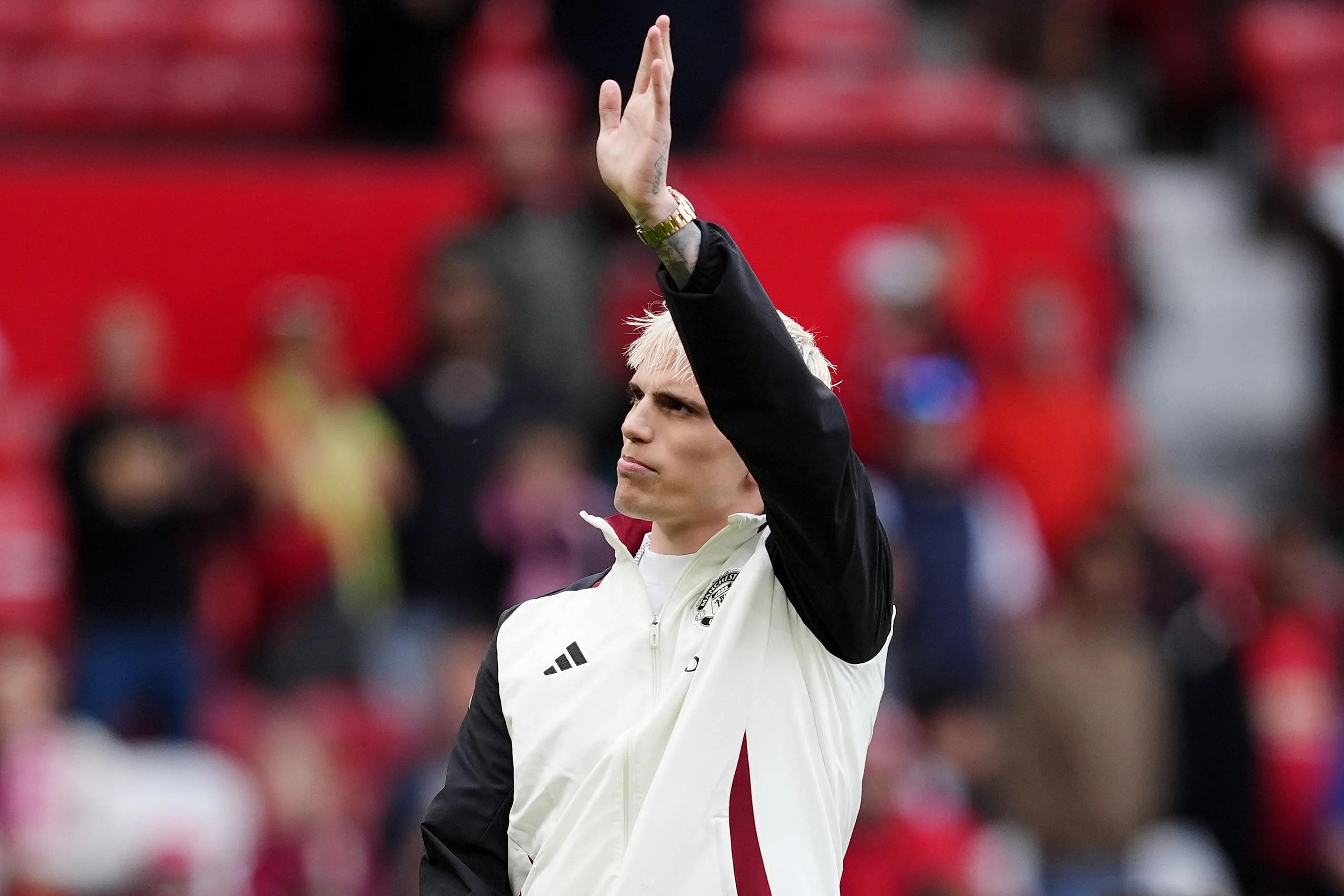 Alejandro Garnacho leaves Man Utd to sign seven-year deal at Chelsea Alejandro Garnacho leaves Man Utd to sign seven-year deal at Chelsea