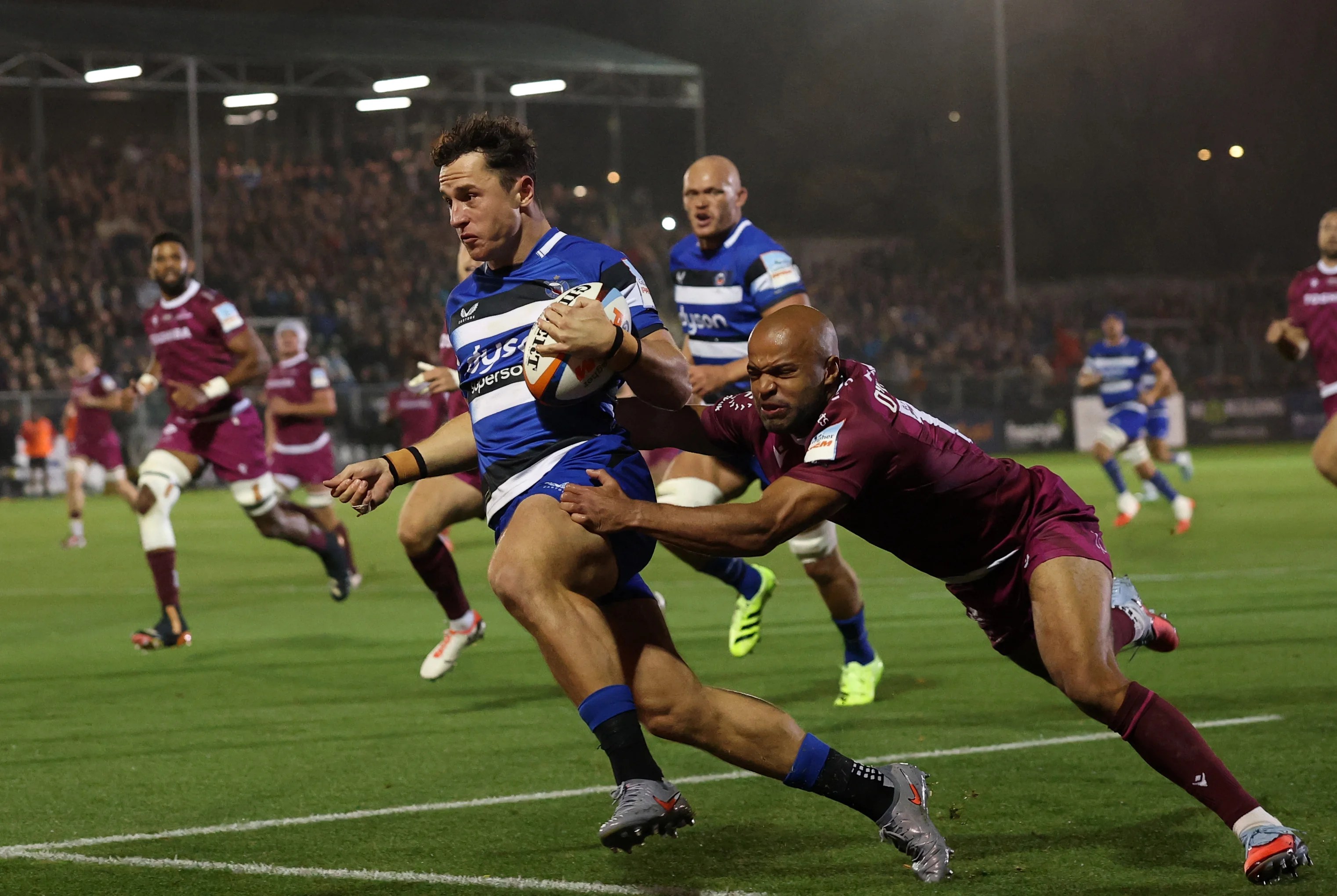Bath survive conditions and brutal battle with Sale to underline Prem credentials Bath survive conditions and brutal battle with Sale to underline Prem credentials