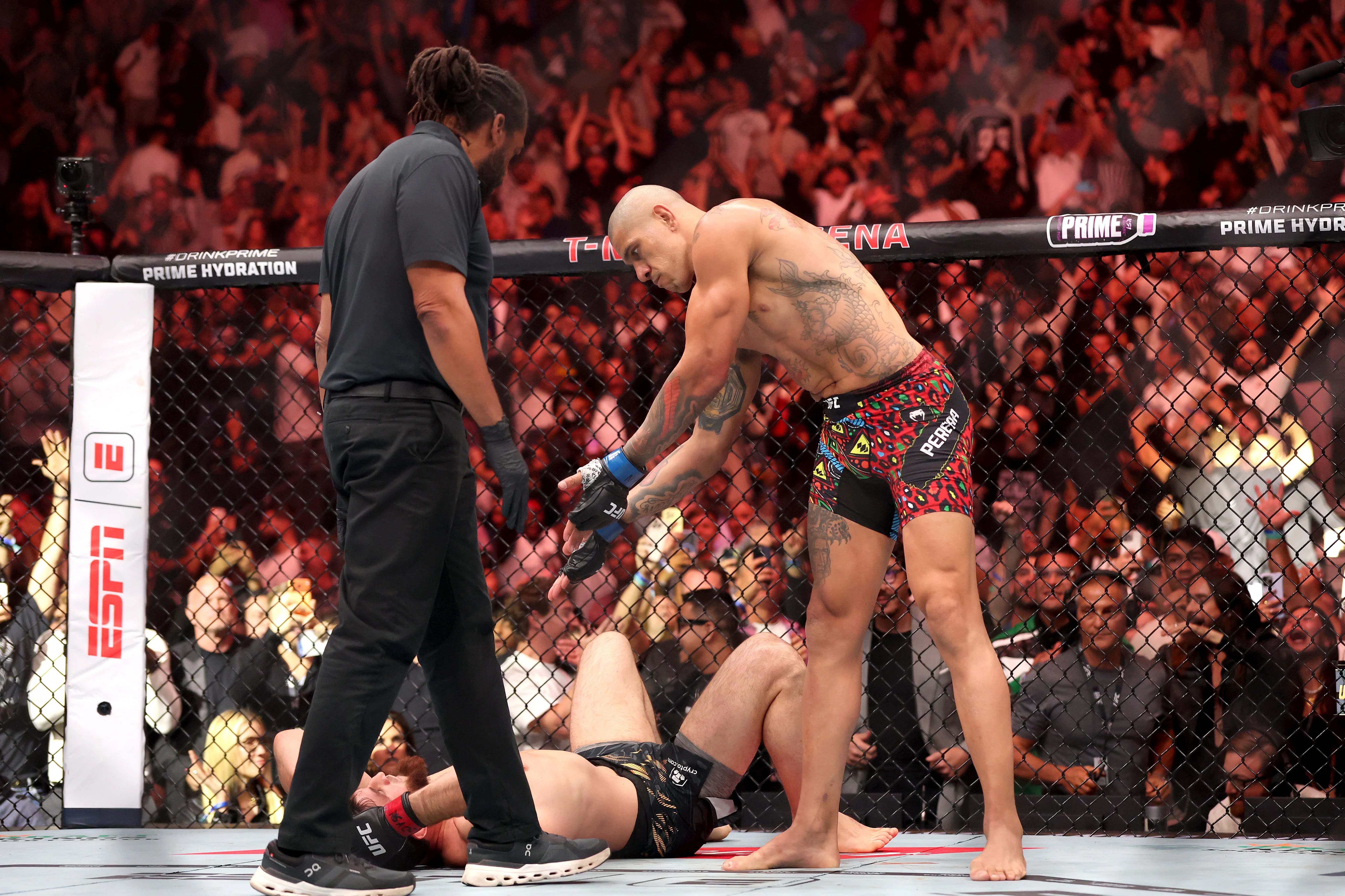 Alex Pereira seeks Jon Jones super-fight at White House after paying tribute to icon’s late brother Alex Pereira seeks Jon Jones super-fight at White House after paying tribute to icon’s late brother