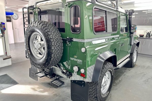 Studio Ten Land Rover Defender Rear Studio Ten Land Rover Defender Rear