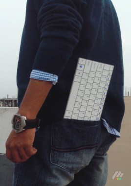 Keyboard-Back-Pocket.jpg