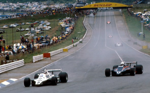 Carlos Reutemann on his way to victory in the 1981 WFMS South African GP 