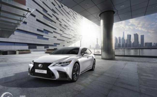 2025 Lexus LS: Redefining Luxury And Performance - Car Geeks