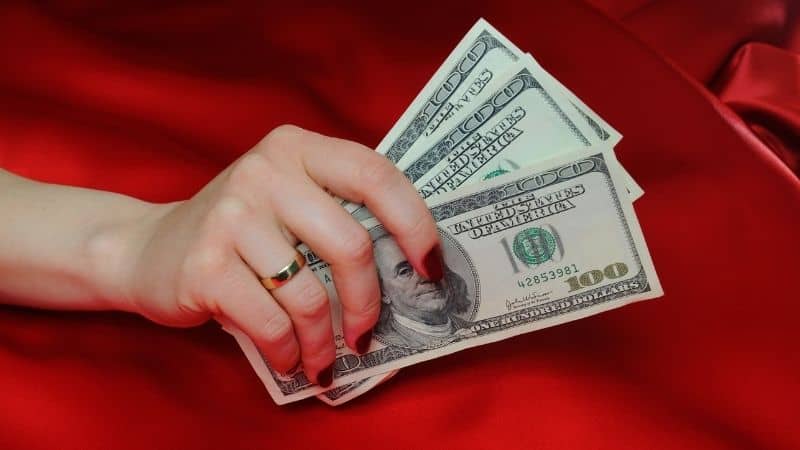 The Complete Guide to Chick-fil-A‘s Payment Schedule: Weekly Pay and Beyond