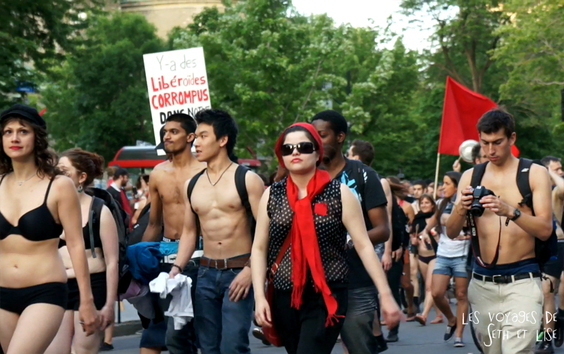 manifestation manif nu naked girls manufestation sexy seins boobs tits men underwear F1 montreal loi78 ggi manifencours 7 juin 2012 montreal blog voyage pvt whv