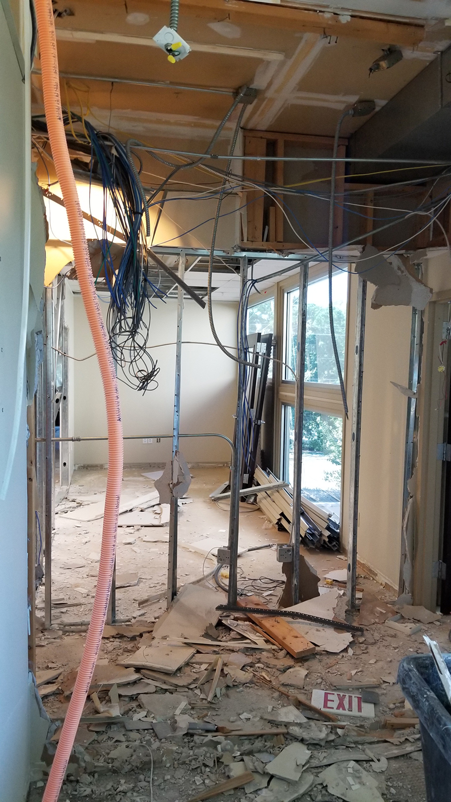 Demo begins for Custom Communications