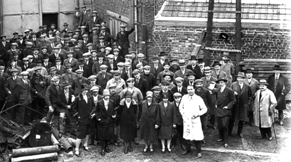 Workers at the Coupleux frères piano and organ workshop at 100 rue du Moulin-Fagot, Tourcoing, Lillle, France c1920