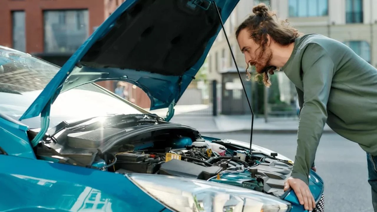 Car Shuts Off While Driving