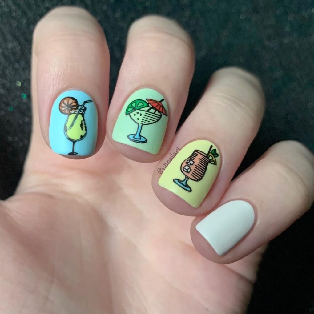 23 cruise-worthy nail designs to set sail in style: bon voyage!