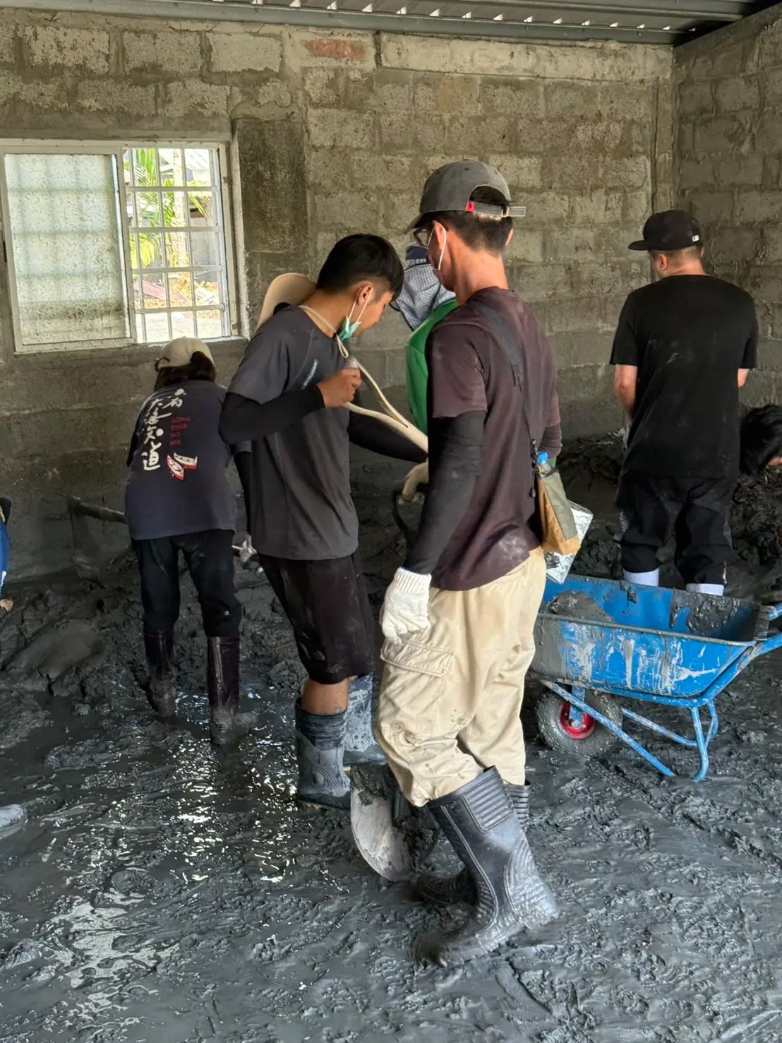 跑者行經嘉義東石海岸線，感受海港風光與在地文化。
