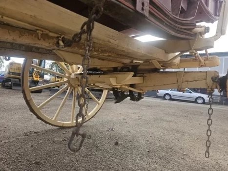 Cobb & Co coach thoroughbrace suspension