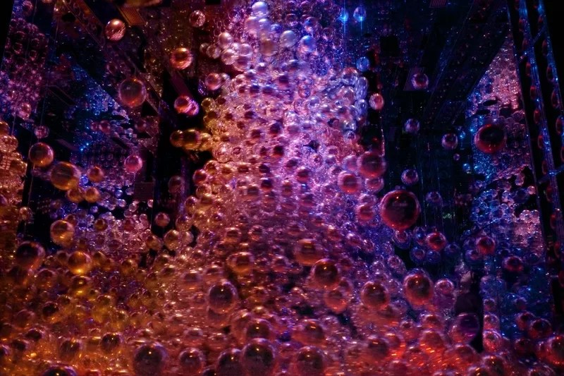 teamLab, Morphing Continuum, 2025, installation, sound: Hideaki Takahashi, © teamLab, courtesy Pace Gallery.