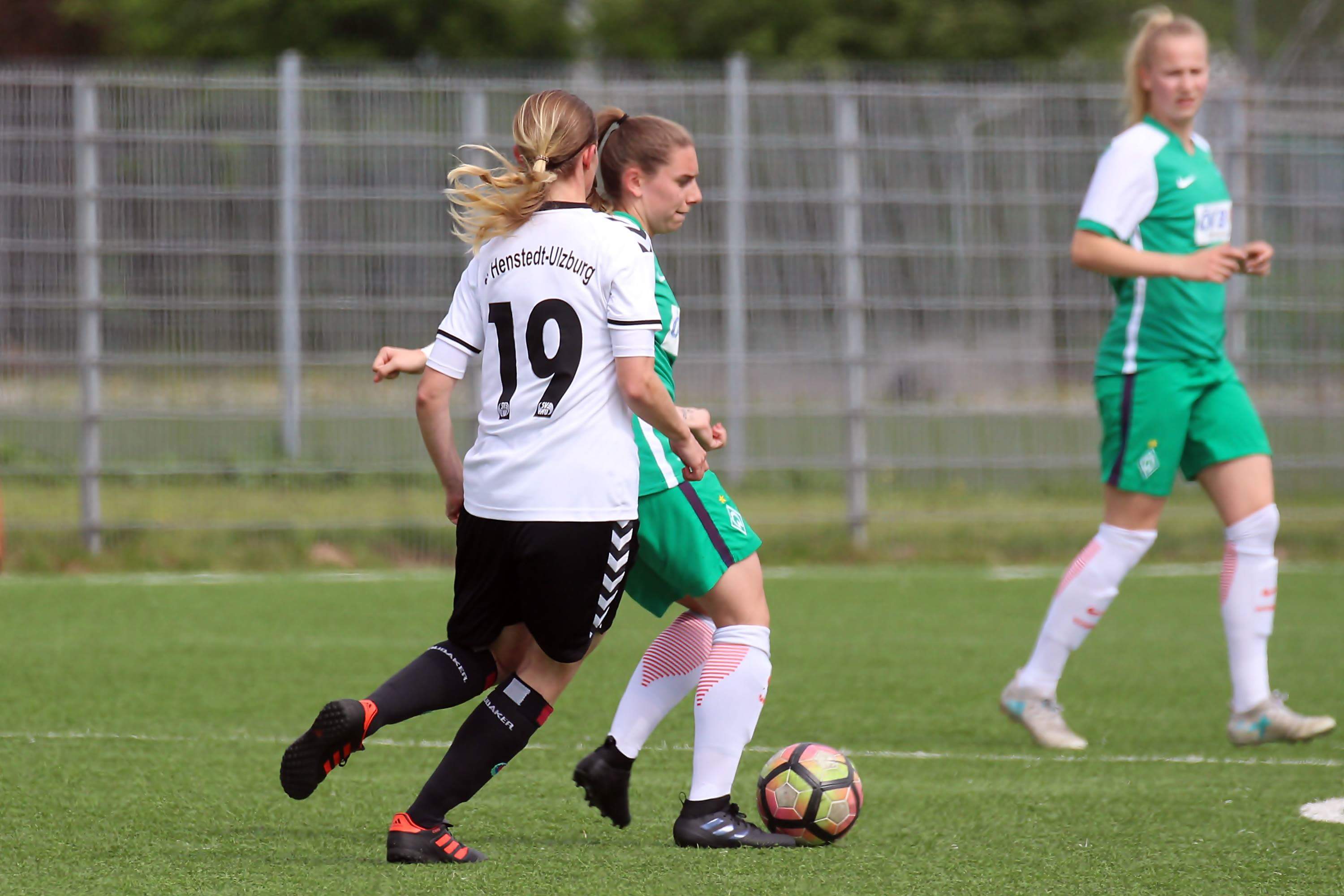 received_2093185557566267