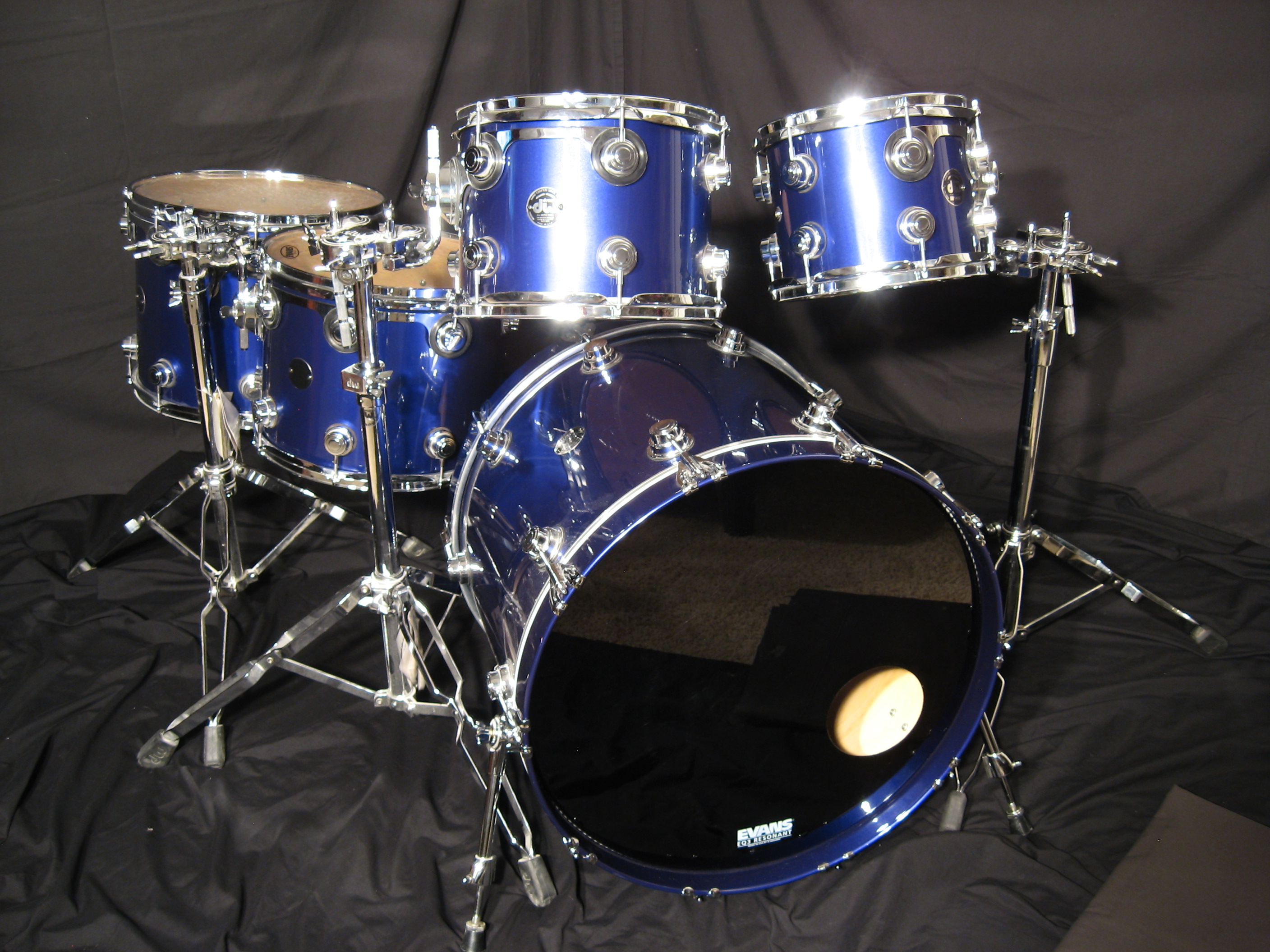 zerozero ボルスライダー DRT ロマンメイド deps ブルーブルー Zoro's DW Collectors' Drums - The Professional Drummer Mike McCraw