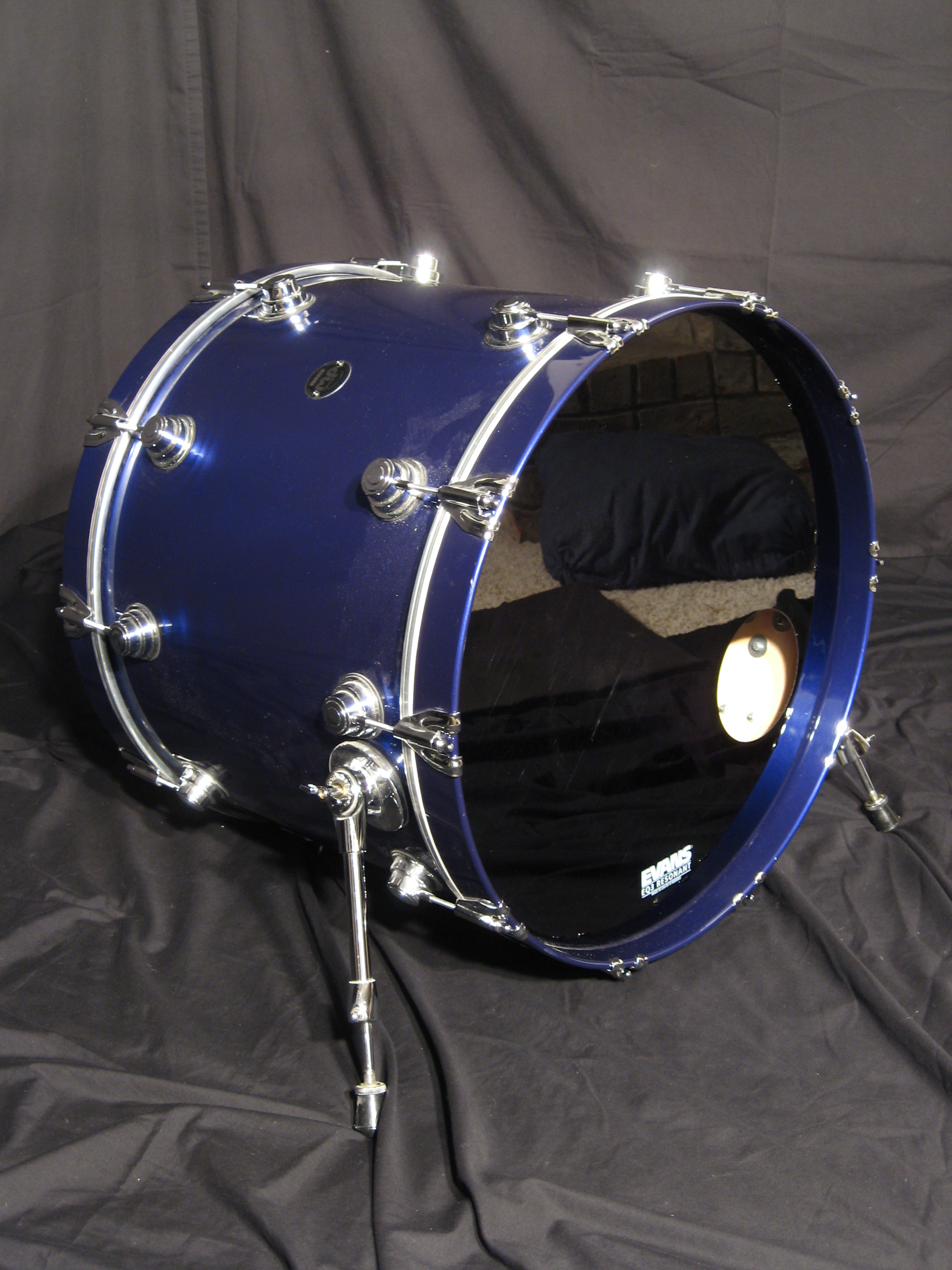 Zoro’s DW Collectors’ Drums The Professional Drummer Mike McCraw