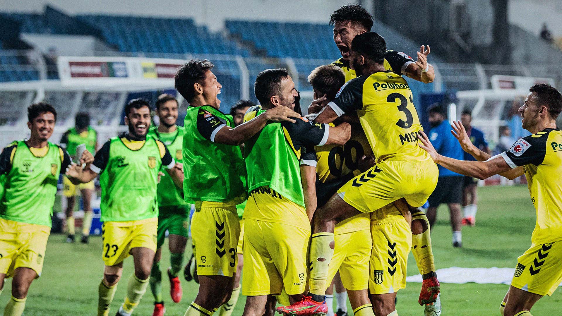 They set up a blockbuster . Hyderabad Take Top Spot After Last Gasp Draw With Atk Mohun Bagan 1xnews
