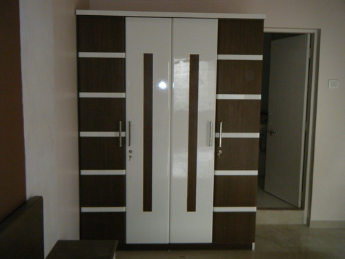 Mdf E1 Standard Designer Wardrobes Rs 1300 Square Feet Nicewood Furniture Llp Id 3840064673