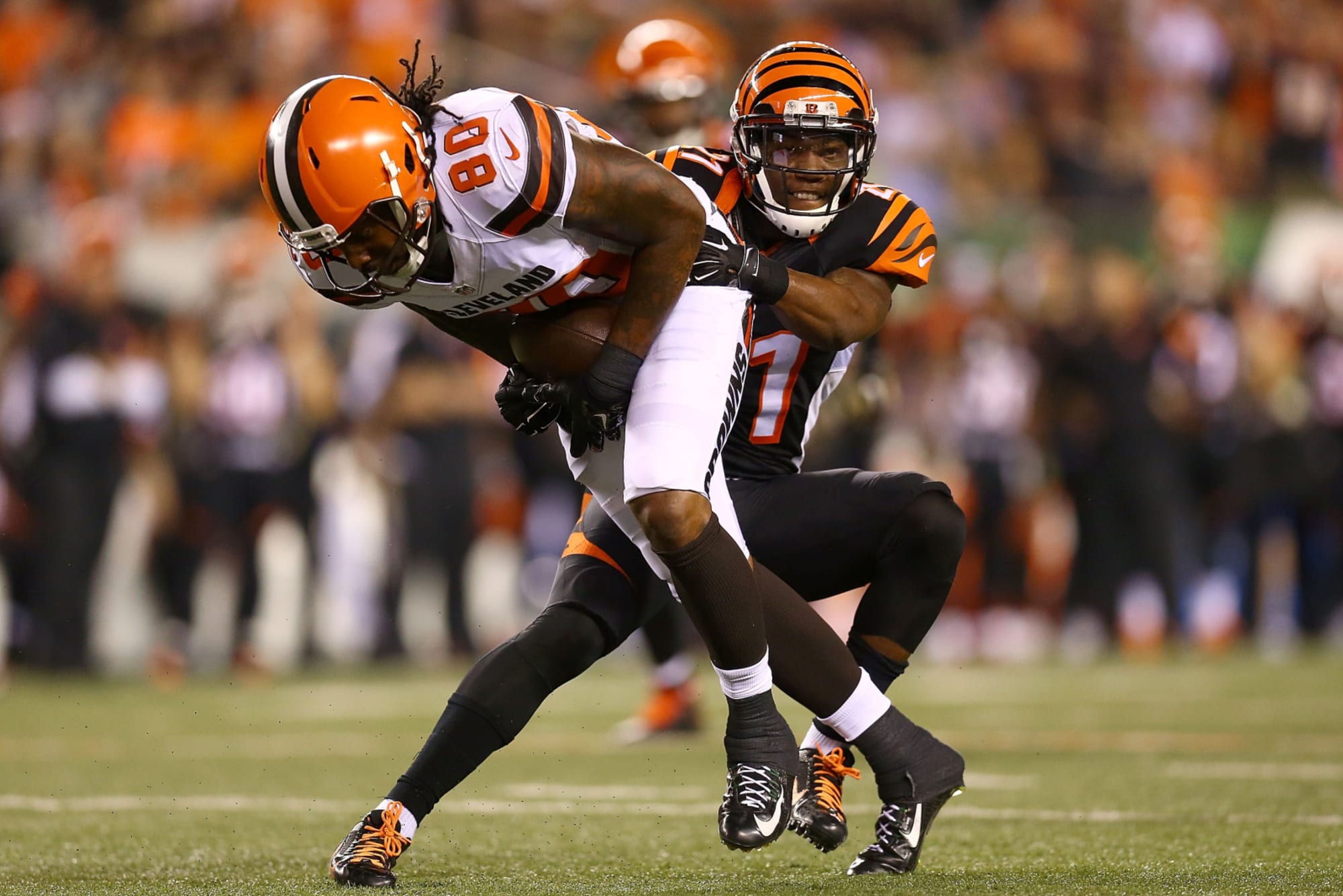 Dwayne Bowe calls out Browns for mistreating Odell...