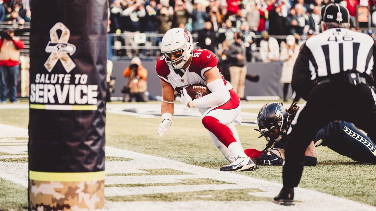 Zach Ertz Gets Comfortable, Plays Big Role For...