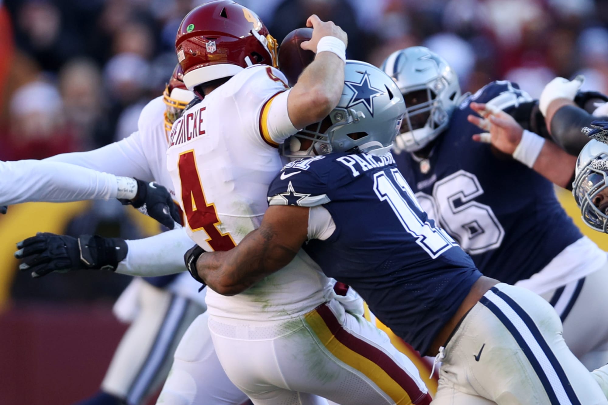 Cowboys' Micah Parsons dominating game with...
