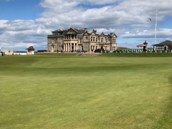 St Andrews Walking Tour for first time visitors