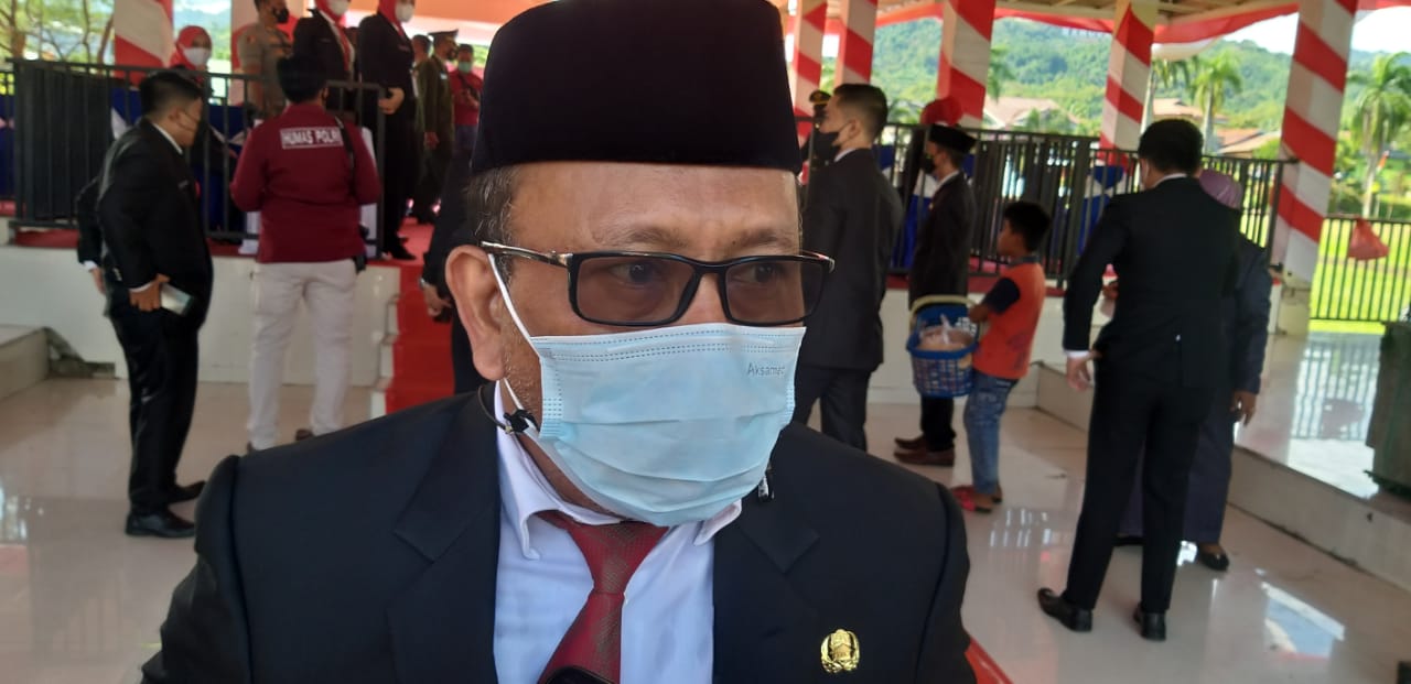 Pelaksanaanya berlangsung di kantor regional bkn, . Sekda Mamuju Imbau Warga Tidak Mempercayai Calo CPNS