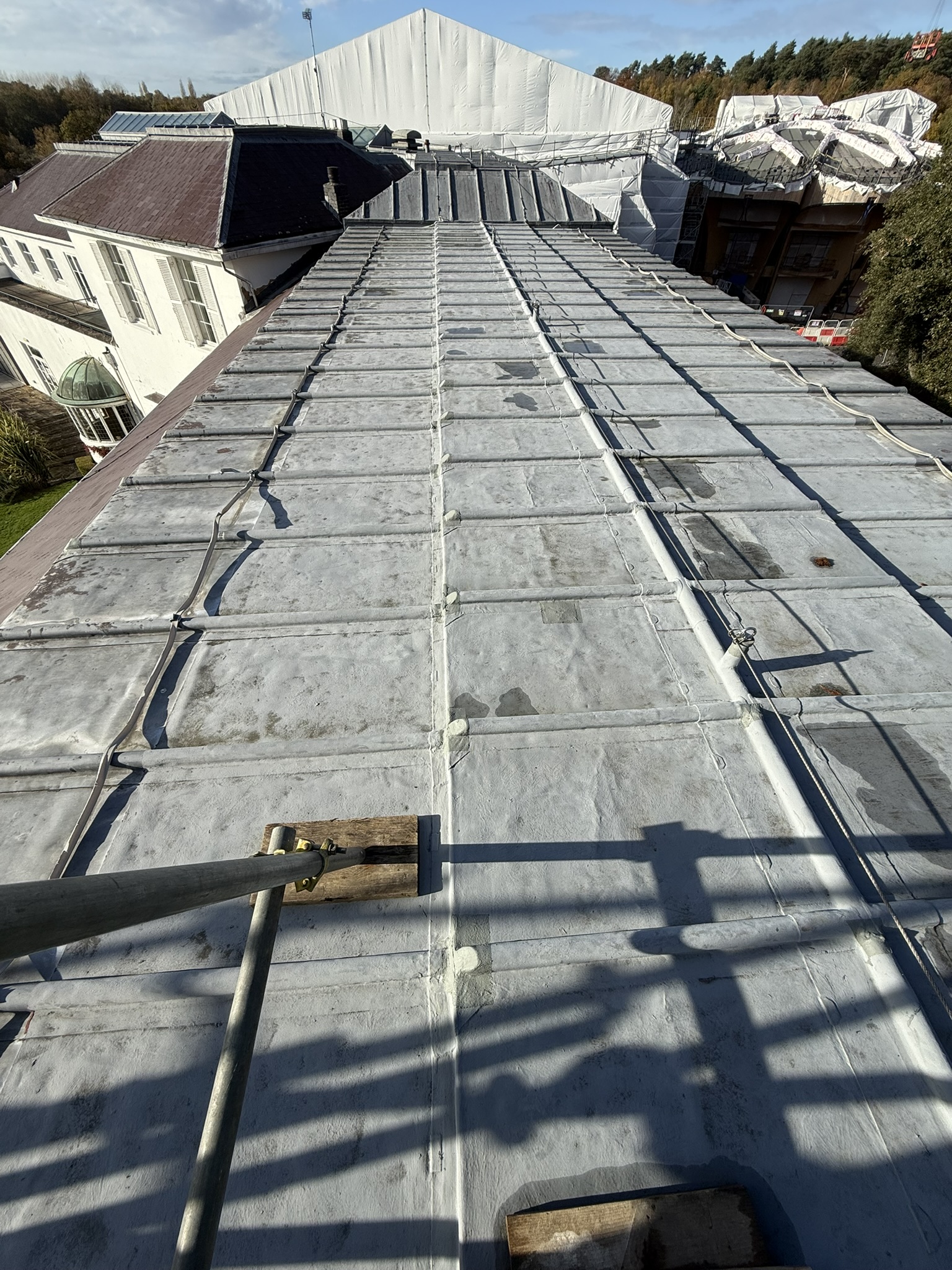 Read more about the article Commission awarded: large lead covered roof
