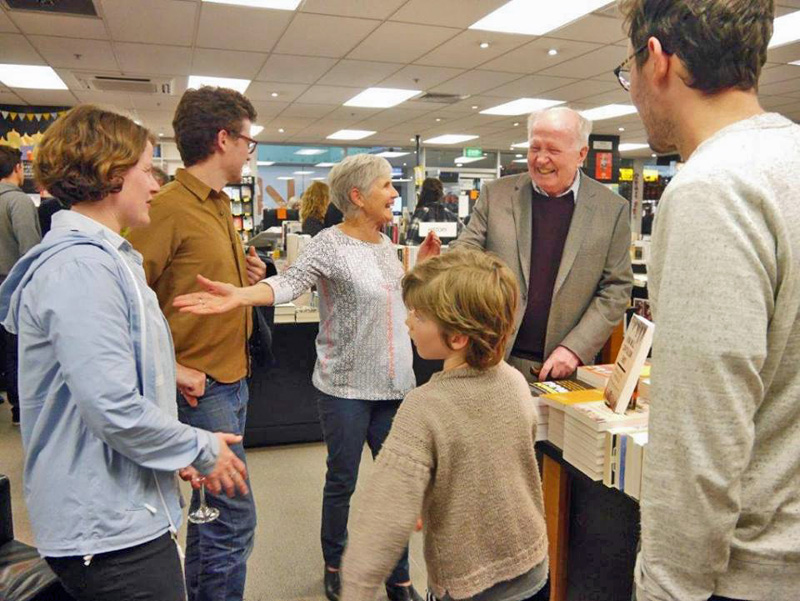 Pip's sister Rose and her whanau enjoy time with Des