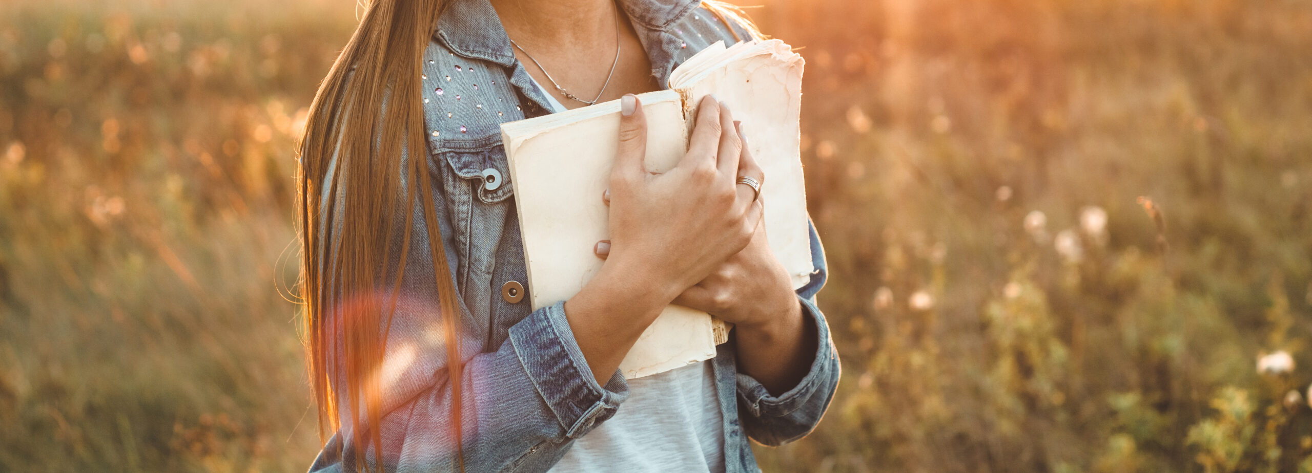 Honoring Loved Ones: How to Make a Memory Journal 