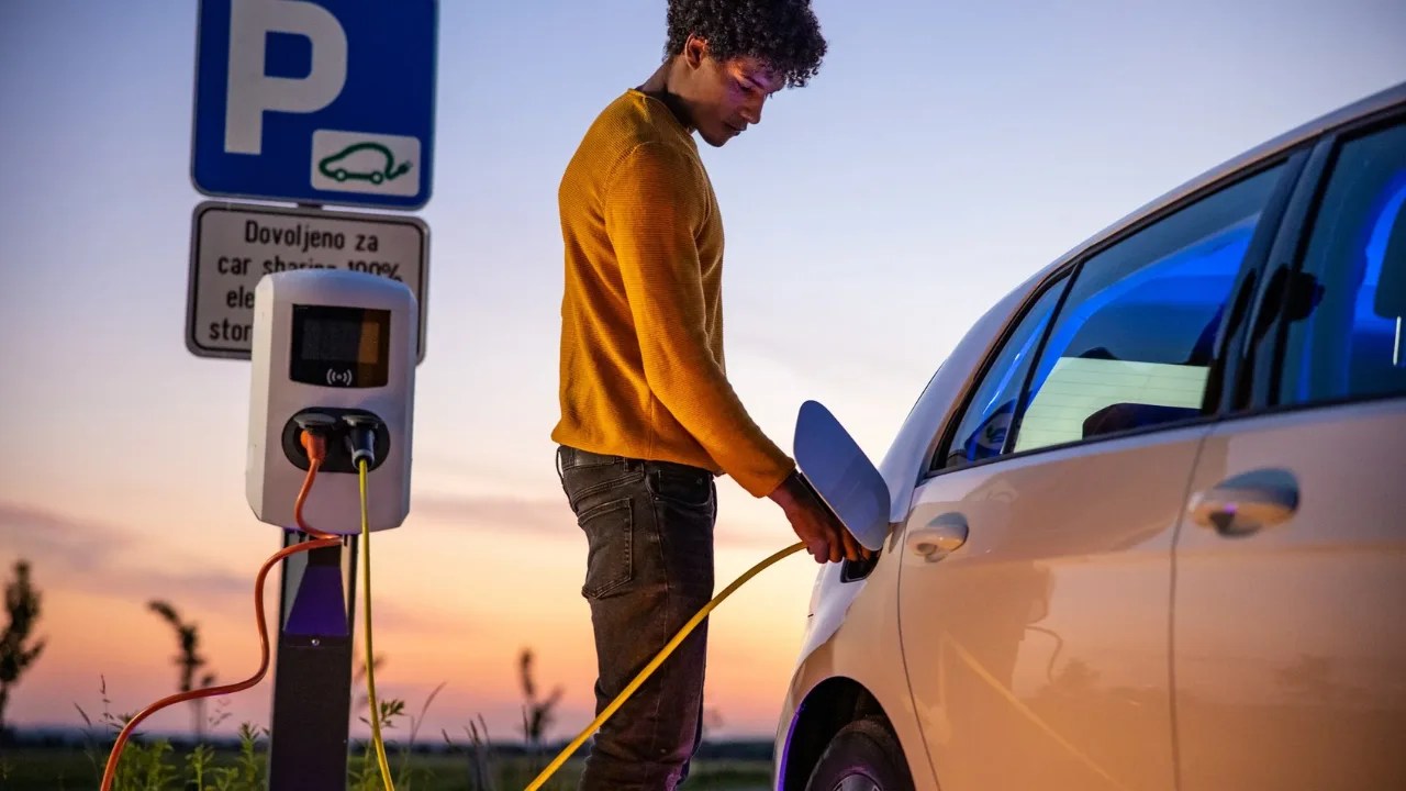 10 Reasons Why Electric Cars Are Bad