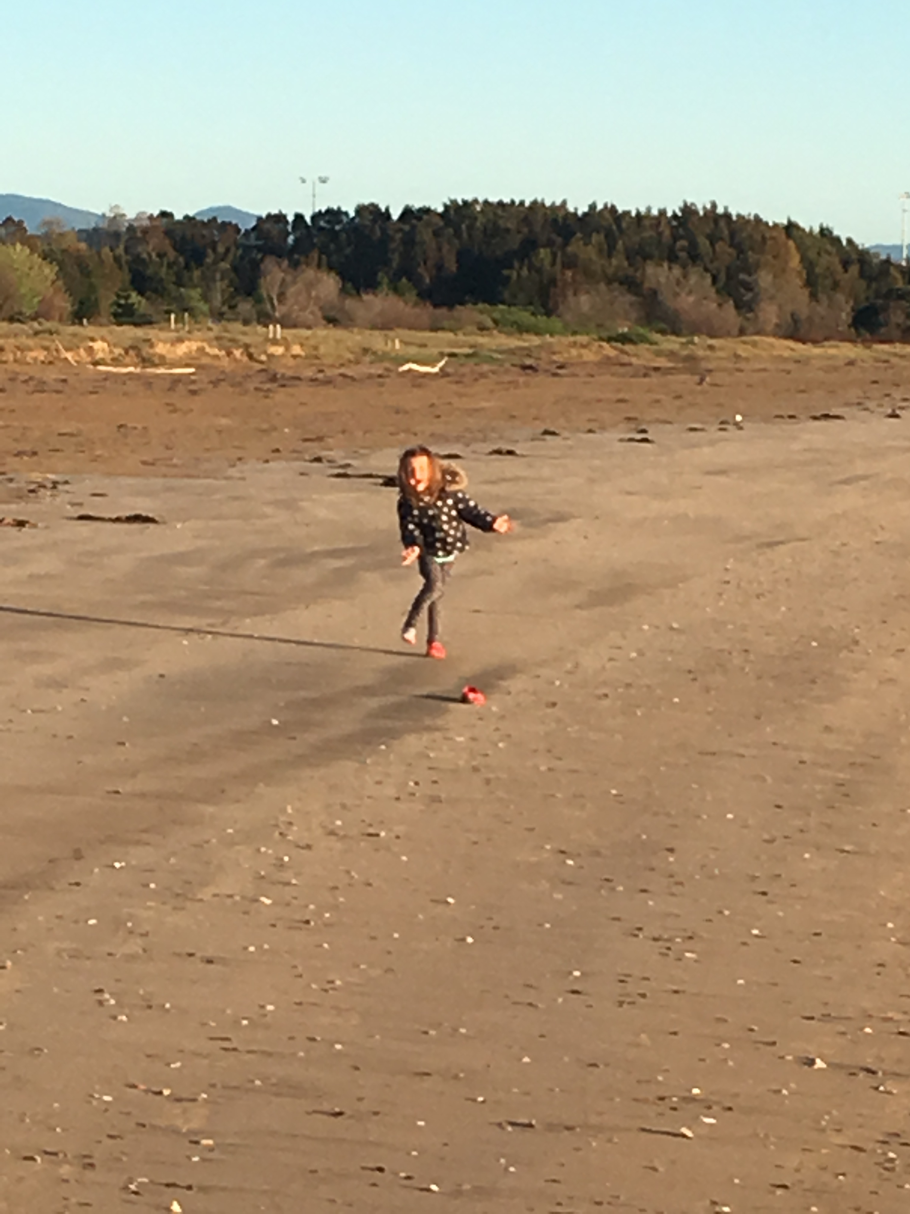 Batemans Bay - Ava loosing her shoe