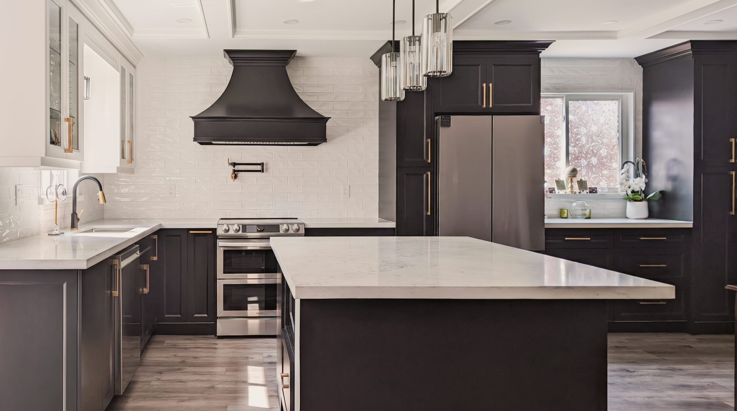 black shake MDF kitchen