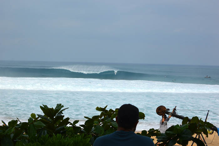 2017-volcom-pipe-pro-day-3-pipeline-hawaii-photo-by-chase-newsom-010