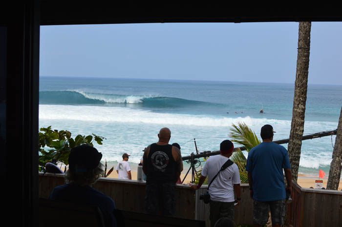 2017-volcom-pipe-pro-day-3-pipeline-hawaii-photo-by-chase-newsom-013
