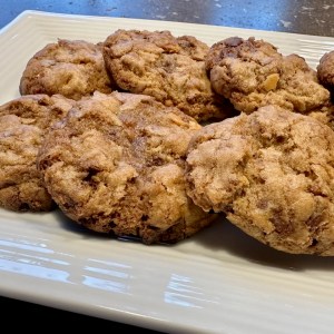 Holiday Crack Cookies