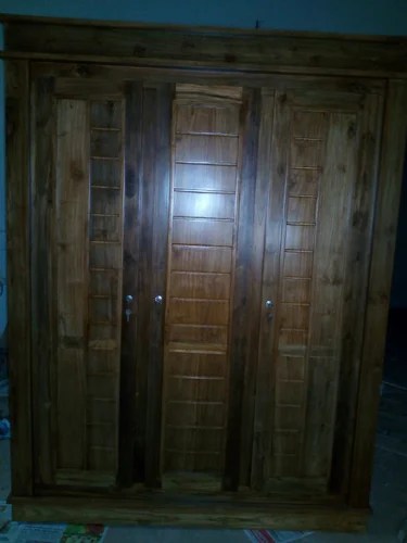 Woody Designs Golden Teak Wooden Wardrobe Rs 28000 Piece Woody Designs Id 19915443073