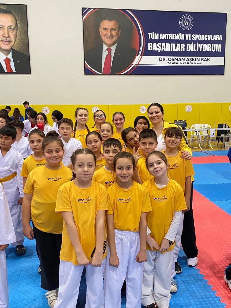 Başiskeleli Genç Karatecilerden Büyük Zafer!