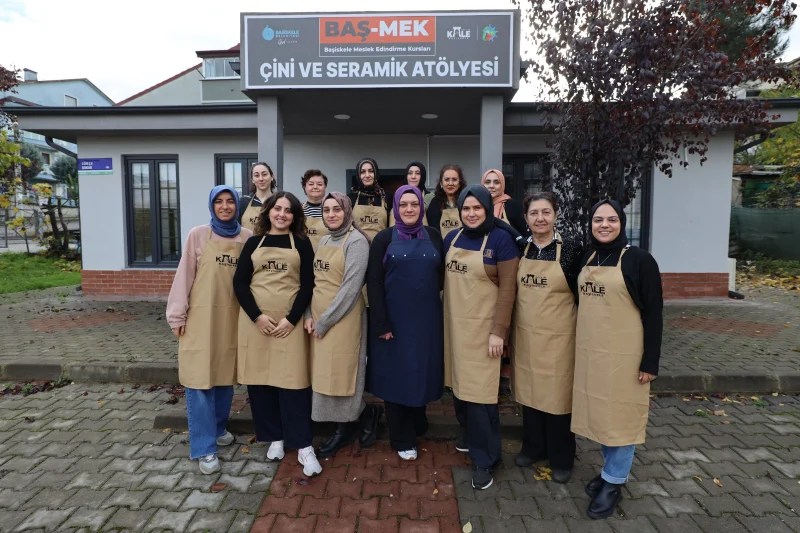 Başiskele’de Çini ve Seramik Atölyesi!