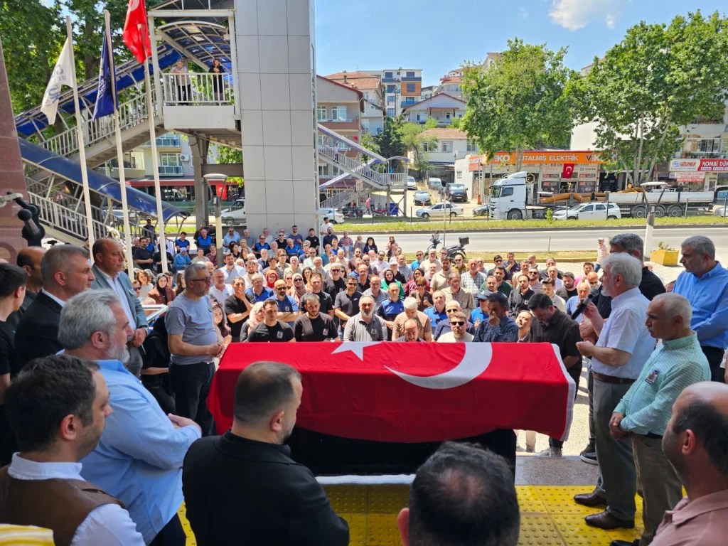 Cevat Ongun Gölcük’te son yolculuğuna uğurlandı