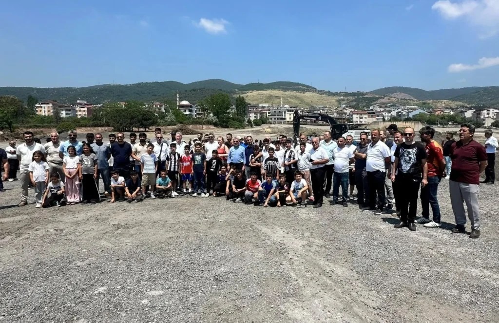 Körfez Belediyesi’nden tır parkı eleştirisi