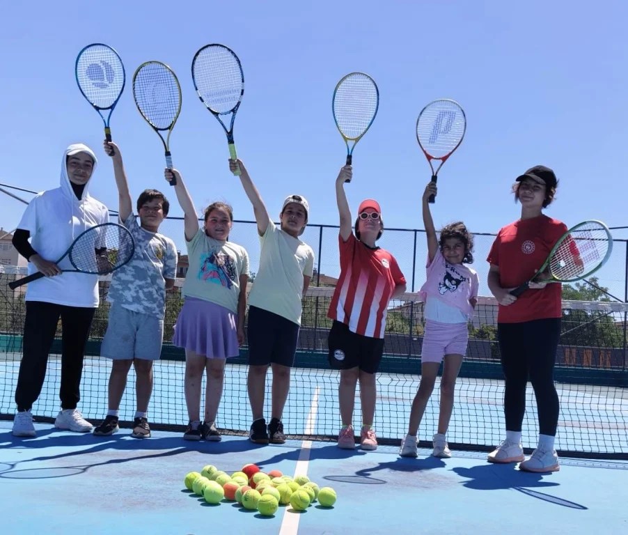 Körfez'de gençlere ücretsiz tenis kursu! - 2. görsel