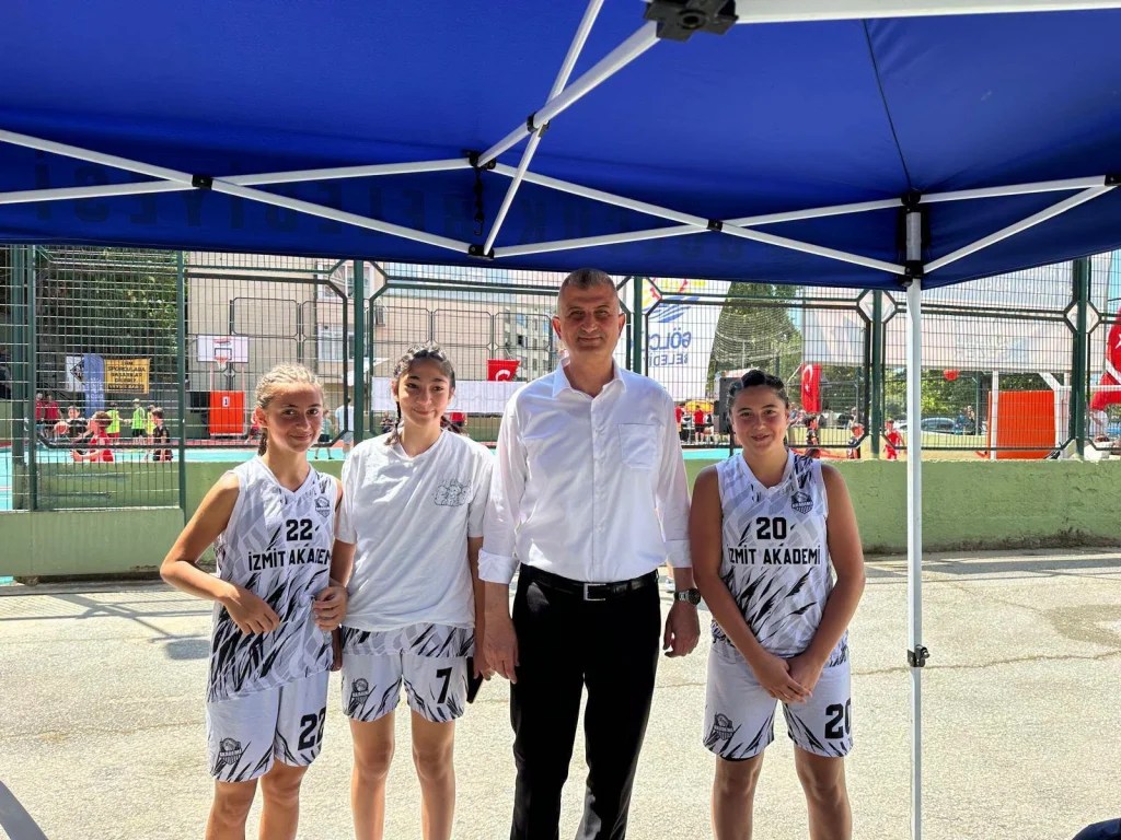 Gölcük’te sokak basketbolu coşkusu!