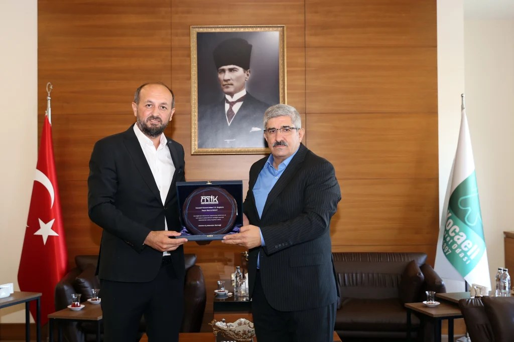KOTO’da Ziyaretçi Akını: İş Dünyası ve Siyaset Bir Arada
