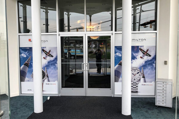 Custom printed one-way privacy vinyl film for retail stores
