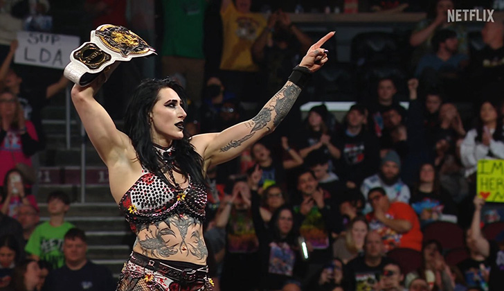 WWE Raw Review 2/9/26 - Becky Lynch vs. AJ Lee, Tag Titles, Elimination Chamber Qualifiers (2026)